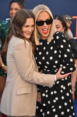 Hollywood, CA USA - 7 Mayıs 2025: Drew Barrymore, Jenny McCarthy CBS Festivali 2025 'e katıldı