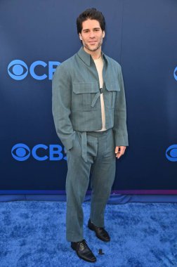 Hollywood, CA USA - 7 Mayıs 2025: Asher Grodman CBS Festivali 2025 'e katıldı