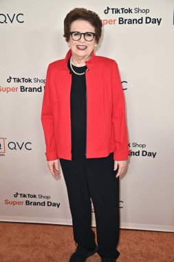 Santa Monica, CA USA - 14 Mayıs 2025: Billie Jean King QVC TikTok Shop Super Brand Day 'e katıldı