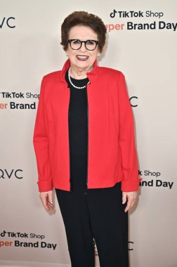 Santa Monica, CA USA - 14 Mayıs 2025: Billie Jean King QVC TikTok Shop Super Brand Day 'e katıldı
