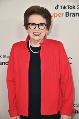 Santa Monica, CA USA - 14 Mayıs 2025: Billie Jean King QVC TikTok Shop Super Brand Day 'e katıldı