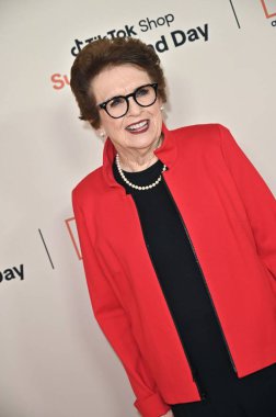 Santa Monica, CA USA - 14 Mayıs 2025: Billie Jean King QVC TikTok Shop Super Brand Day 'e katıldı