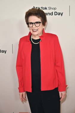 Santa Monica, CA USA - 14 Mayıs 2025: Billie Jean King QVC TikTok Shop Super Brand Day 'e katıldı