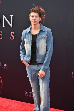 Hollywood, CA USA - 12 Mayıs 2025: Javi Luna Son Durak Kan Hattının galasına katıldı