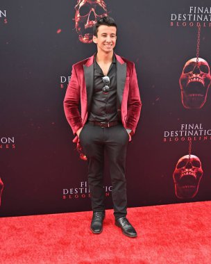 Hollywood, CA USA - 12 Mayıs 2025: Matt Ramos Son Durak Kan Hattının prömiyerine katıldı