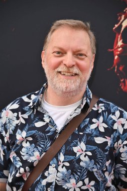 Hollywood, CA USA - 12 Mayıs 2025: Alex Zahara Son Durak Kan Hattının prömiyerine katıldı