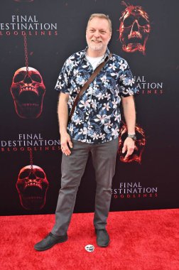 Hollywood, CA USA - 12 Mayıs 2025: Alex Zahara Son Durak Kan Hattının prömiyerine katıldı