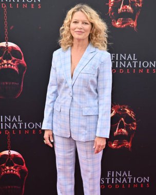 Hollywood, CA USA - 12 Mayıs 2025: Amanda Detmer Son Durak Kan Hattının prömiyerine katıldı