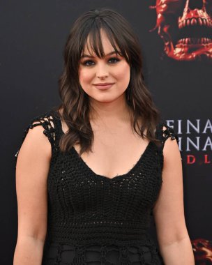 Hollywood, CA USA - 12 Mayıs 2025: Hayley Orrantia Son Durak Kan Çizgileri 'nin galasına katıldı