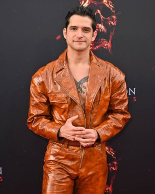 Hollywood, CA USA - 12 Mayıs 2025: Tyler Posey Son Durak Kan Çizgileri 'nin galasına katıldı