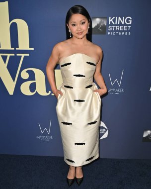 Batı Hollywood, CA USA - 23 Mayıs 2025: Lana Condor Worth The Wait 'in gösterimine katıldı