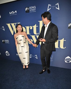 Batı Hollywood, CA USA - 23 Mayıs 2025: Lana Condor, Ross Butler Worth The Wait filminin gösterimine katıldı