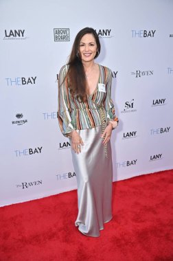 Los Angeles, CA USA - 5 Haziran 2025: Terri Ivens LANY Entertainments Summer Mixer 'a katıldı