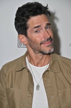 Los Angeles, CA USA - 5 Haziran 2025: Brandon Beemer LANY Entertainment Summer Mixer 'a katıldı