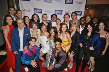 Burbank, CA USA - 7 Haziran 2025 Blake Jenner, Hannah Sedlacek, Juliane Godfrey, The Wedding Singer The Musical 'ın açılış gecesine katıldı.