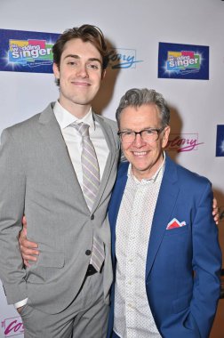 Burbank, CA USA - 7 Haziran 2025 Coby Rogers, Michael Donovan The Wedding Singer The Musical 'ın açılış gecesine katıldı