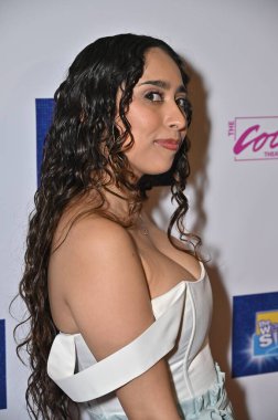 Burbank, CA USA - 7 Haziran 2025: Iliana Solorzano The Wedding Singer The Musical 'ın açılış gecesine katıldı