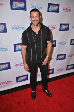 Burbank, CA USA - 7 Haziran 2025: Jesse Metcalfe The Wedding Singer 'ın açılış gecesine katıldı