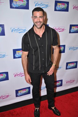 Burbank, CA USA - 7 Haziran 2025: Jesse Metcalfe The Wedding Singer 'ın açılış gecesine katıldı