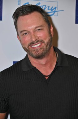 Burbank, CA USA - 7 Haziran 2025: Eric Martsolf The Wedding Singer The Musical 'ın açılış gecesine katıldı