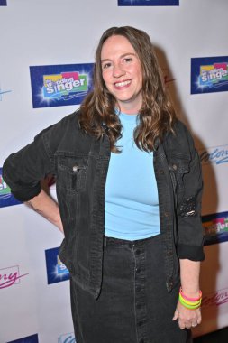 Burbank, CA USA - 7 Haziran 2025: Jess Filippi The Wedding Singer The Musical 'ın açılış gecesine katıldı