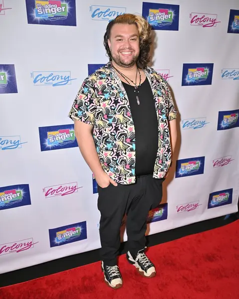 Burbank, CA USA - 7 Haziran 2025: Leland Stephens The Wedding Singer 'ın açılış gecesine katıldı