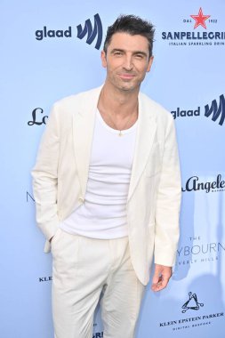 Beverly Hills, CA USA - 12 Haziran 2025: Stuart O Keeffe LA Magazines Pride 2025 Kutlamalarına katıldı