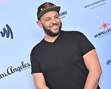 Beverly Hills, CA USA - 12 Haziran 2025: Daniel Franzese LA Magazines Pride 2025 Kutlamalarına katıldı