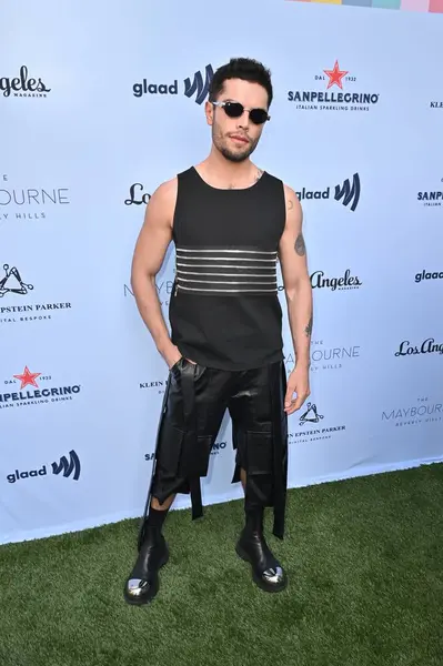 Beverly Hills, CA USA - 12 Haziran 2025: David Granados LA Magazines Pride 2025 Kutlamalarına katıldı