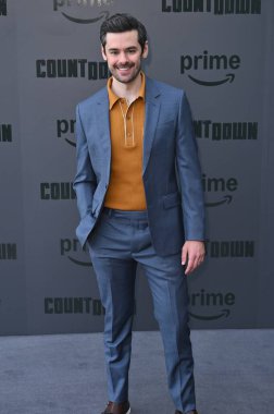 Los Angeles, CA USA - 18 Haziran 2025: Brendan Robinson gerisayım dizisinin prömiyerine katıldı