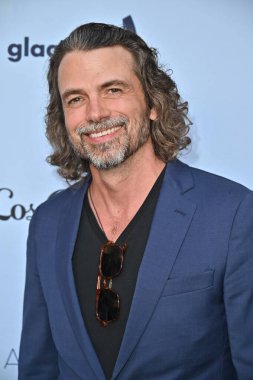 Beverly Hills, CA USA - 12 Haziran 2025: Daniel Hall LA Magazines Pride 2025 Kutlamalarına katıldı