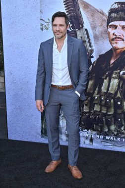 Hollywood, CA USA - 18 Ağustos 2025: Nick Wechsler İlkel Savaş filminin galasına katıldı