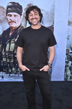 Hollywood, CA USA - 18 Ağustos 2025: Thomas Ian Nicholas İlkel Savaş filminin galasına katıldı