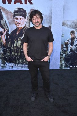 Hollywood, CA USA - 18 Ağustos 2025: Thomas Ian Nicholas İlkel Savaş filminin galasına katıldı