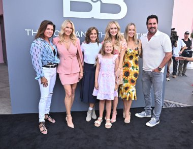 Hollywood, CA USA - 19 Ağustos 2025: Kimberlin Brown, Katherine Kelly Lang, Rebecca Budig, Ashley Jones, Jennifer Gareis, Don Diamont, Sophia Paras The Bold and The Beautiful New Studio Celebration 'a katıldı