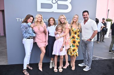 Hollywood, CA USA - 19 Ağustos 2025: Kimberlin Brown, Katherine Kelly Lang, Rebecca Budig, Ashley Jones, Jennifer Gareis, Don Diamont, Sophia Paras The Bold and The Beautiful New Studio Celebration 'a katıldı