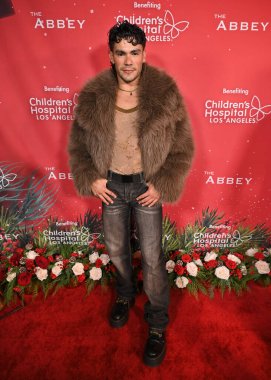 Batı Hollywood, CA USA. 25 Eylül 2025. Pelayo, Eylül ayında manastırda düzenlenen 20. Yılbaşı Oyuncak Arabası 'na katılıyor. Fotoğraf: Michael Mattes / Alamy Live News