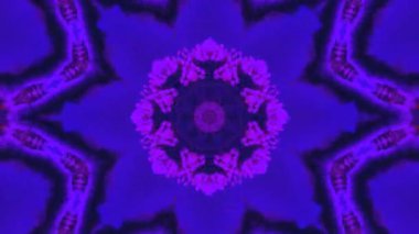 Parlak renkler ve karmaşık desenlerle dolu büyüleyici bir tünel etkisi yaşayın. Bu kusursuz döngü video ekran koruyucu herhangi bir ayar için büyüleyici bir atmosfer yaratır.