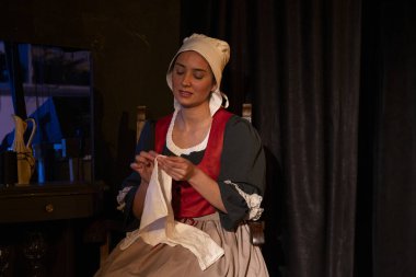 03.29.2024 ISTANBUL TURKEY - İstanbul 'da bir tiyatro sahnesi var ve oyuncular 