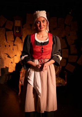 03.29.2024 ISTANBUL TURKEY - İstanbul 'da bir tiyatro sahnesi var ve oyuncular 