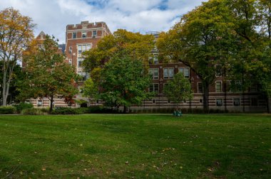 Doğu Lansing MI - 18 Ekim 2022: Michigan Eyalet Üniversitesi kampüsündeki Bilgisayar Merkezi 'nin dışı. Yüksek kalite fotoğraf