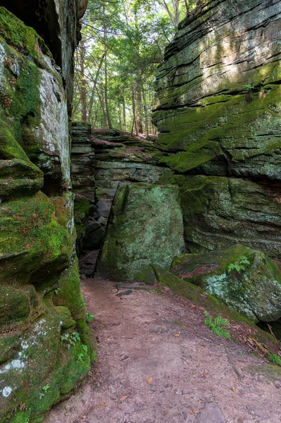 Hiking Path Wall Fracture Ledges Trail Cuyahoga Valley National High — Stock Photo, Image