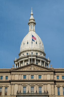 Lansing MI - 6 Mayıs 2023: Michigan Eyaleti Kongre Binası, ABD 'nin Michigan eyaletinin yasama organlarını barındıran binadır.
