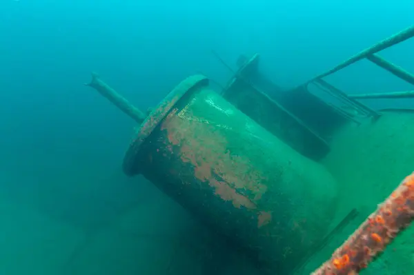 Smokestack Selvic Tugboat Shipwreck High Quality Photo — Stock Photo, Image
