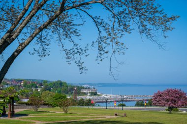 Arlington Park 'tan Petoskey Marina' ya bakıyorum. Yüksek kalite fotoğraf