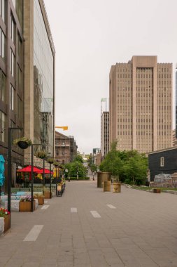 Halifax, NS, Kanada - 23 Haziran 2024: Bulutlu bir günde Halifax Yürüyüşü. Yüksek kalite fotoğraf