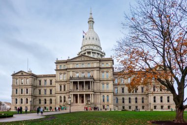 Michigan Capitol 'ün Sonbahar Yeşillikleri Tarihi. Yüksek kalite fotoğraf