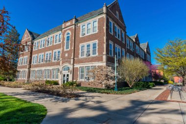 EAST LANSING, MI - 17 Nisan 2021 'de Doğu Lansing' deki Michigan Eyalet Üniversitesi kampüsündeki Tarih Bölümü 'nün Eski Bahçecilik Binası. Yüksek kalite fotoğraf