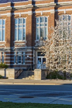 EAST LANSING, MI - 17 Nisan 2021: IM Circle an Intramural Sports Facility East Lansing 'deki Michigan State University kampüsünde 17 Nisan 2021. Yüksek kalite fotoğraf