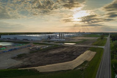 Lansing, MI - 10 Mayıs 2025: Lansing 'deki Ultium Hücreleri Üretim Alanının Hava Görüntüsü. Yüksek kalite fotoğraf